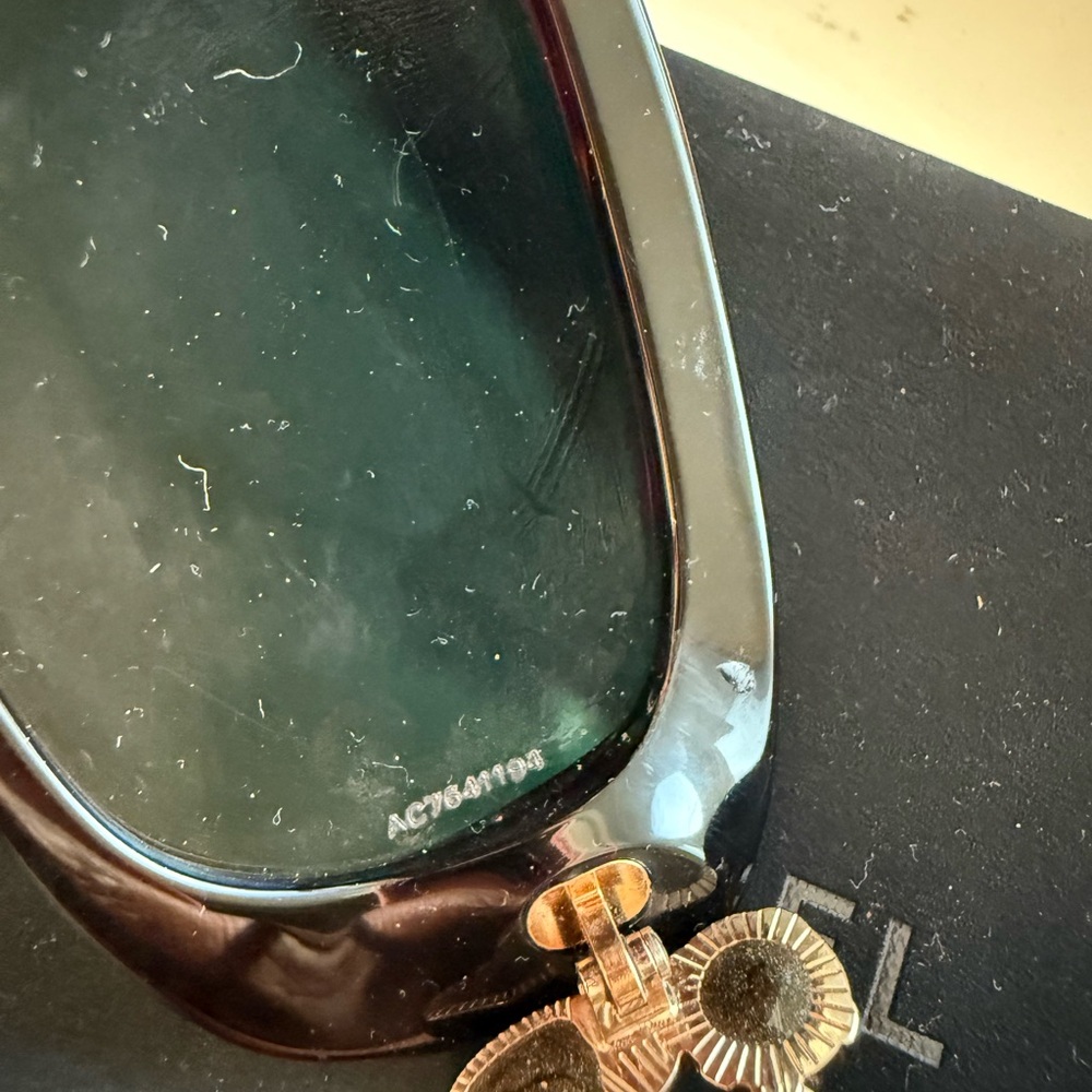 Vintage Chanel Black Sunglasses with Gold Accents - Picture 5 of 7